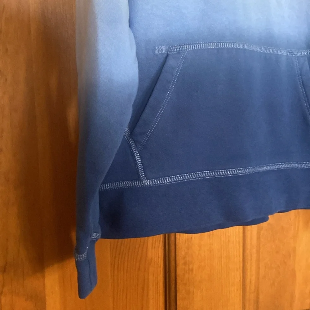 Gap Logo Dip-Dye Hoodie. Bicoastal blue, size S.